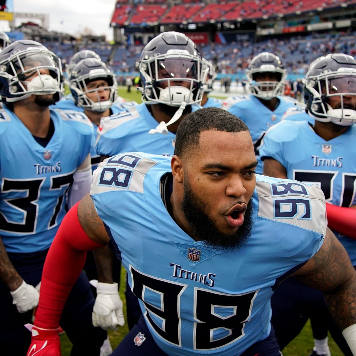 who do the tennessee titans play tonight