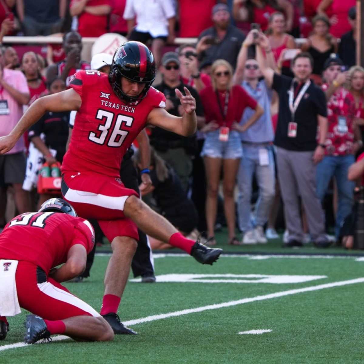 Texas Tech kicker Trey Wolff signs with Tennessee Titans as undrafted free  agent