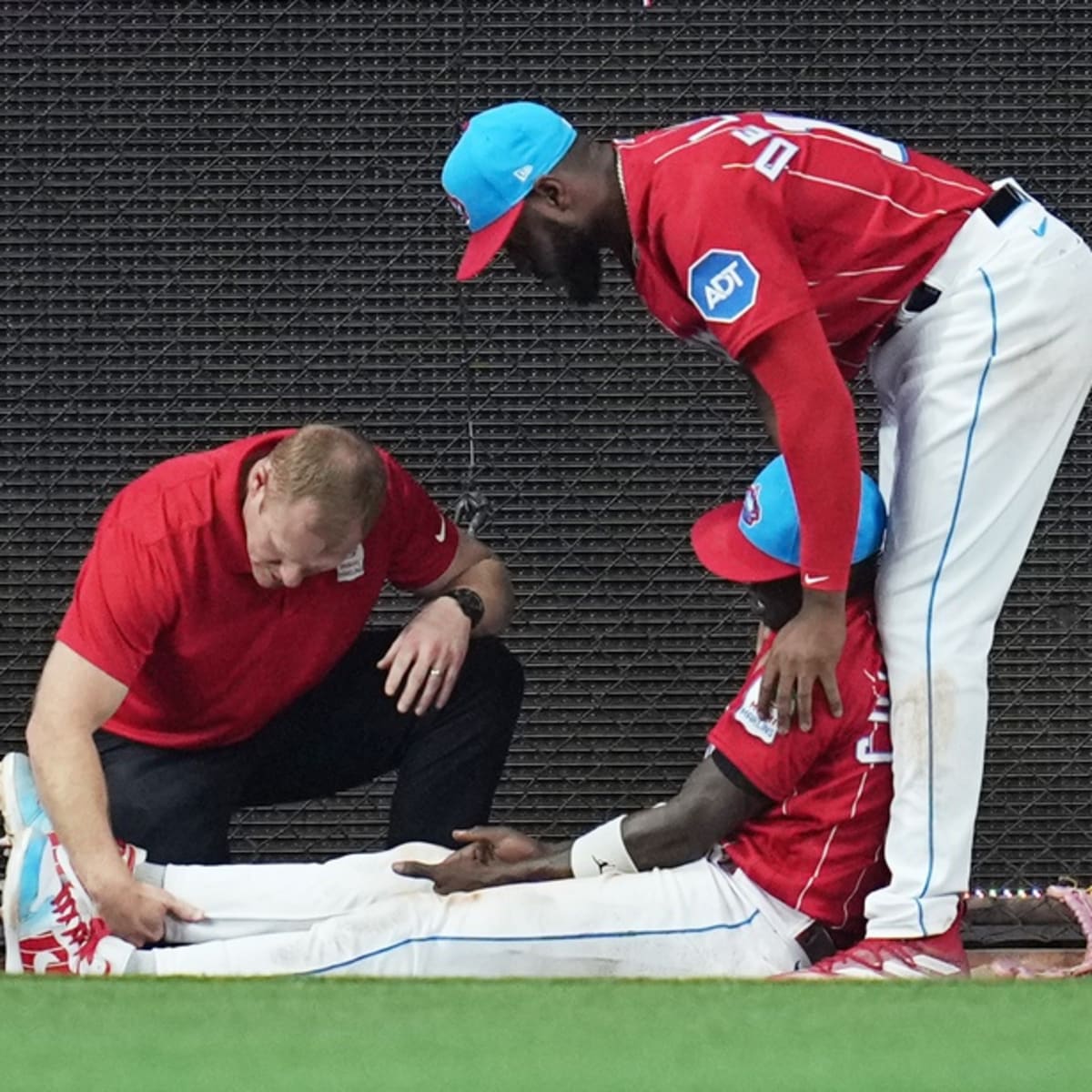 Miami Marlins on X: baby goat sighting in milwaukee. 👀: @BallySportsFL  ,@BallyMarlins 👂: @FoxSports940, @radiomambi710 ⏰: 2:10PM ET #MakeItMiami   / X