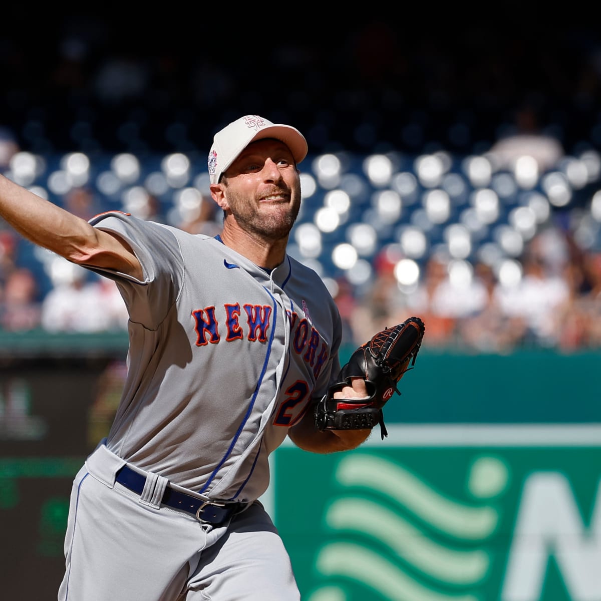 Mets' Max Scherzer to rest ailing neck, Carlos Carrasco takes next