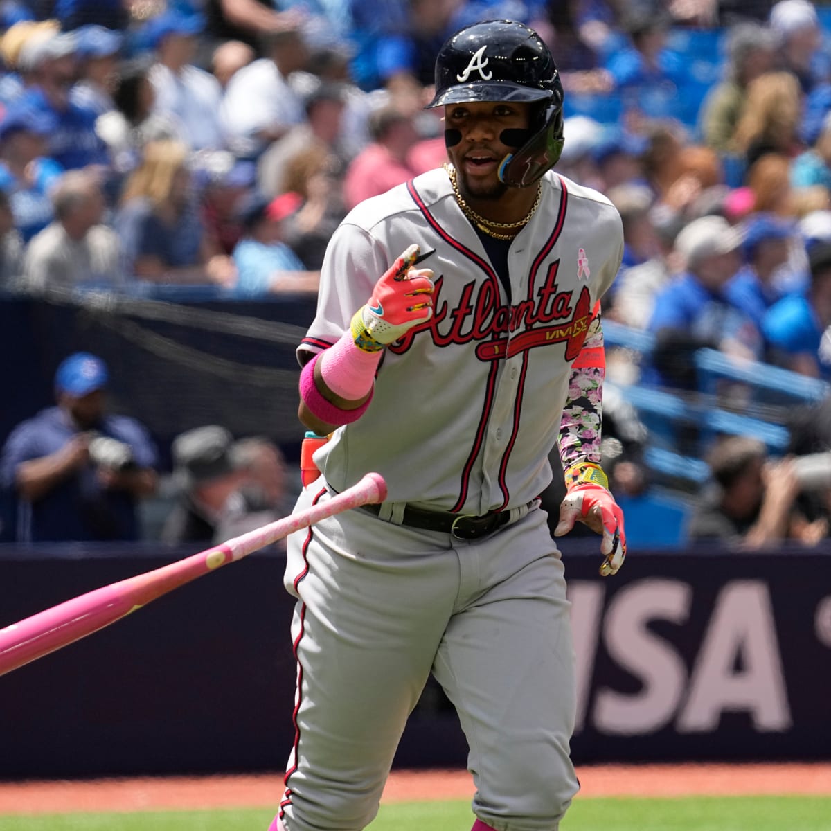 Ronald Acuña Jr. ties game with pinch hit RBI double