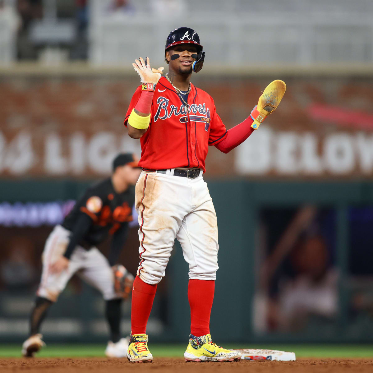 Acuña hits 40th HR, Braves clinch tie for first in NL East