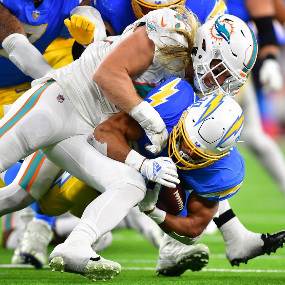 Photos: Chargers vs. Miami - Los Angeles Times