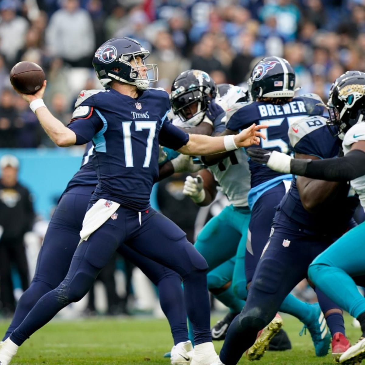 Tennessee Titans' offensive line ranked among worst after 3 games