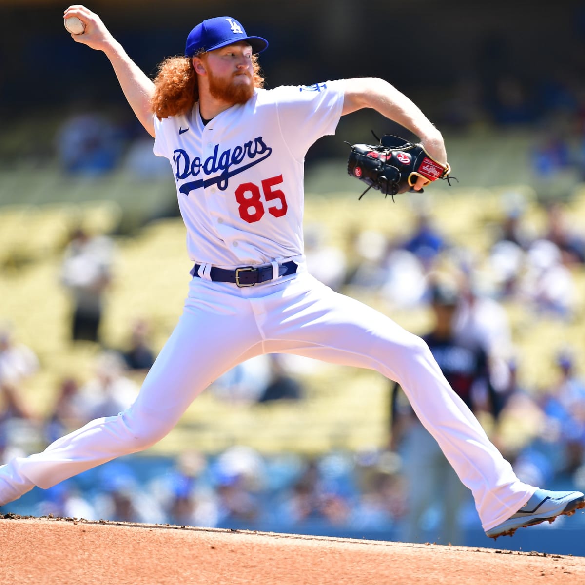 Outman grand slam lifts Dodgers past Twins