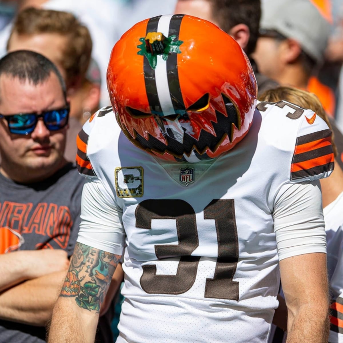 Cleveland Browns on CBS Sports - Cleveland Browns fans represent