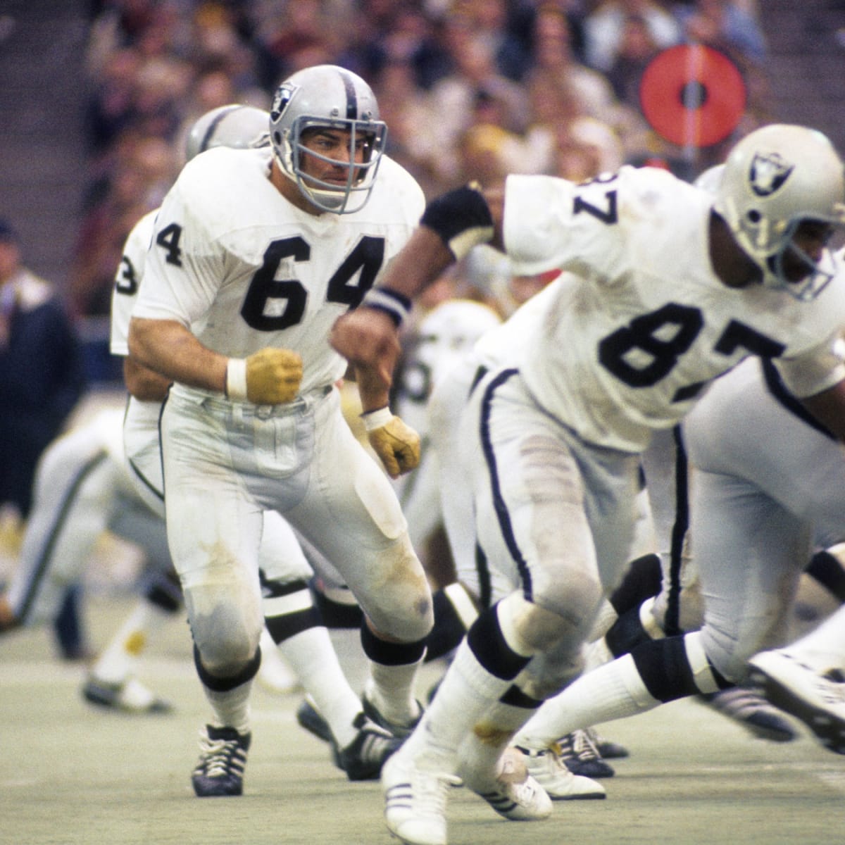 Raiders Hall of Fame QB George Blanda Dies at 83