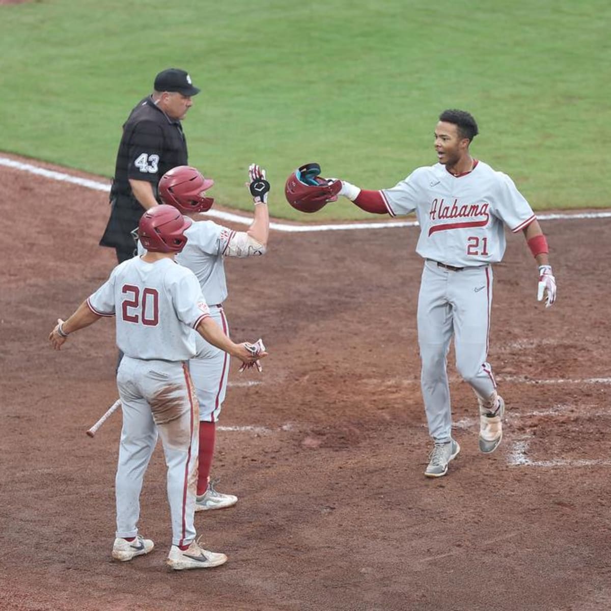 Alabama baseball loses two Sunday games, drops series at Kentucky