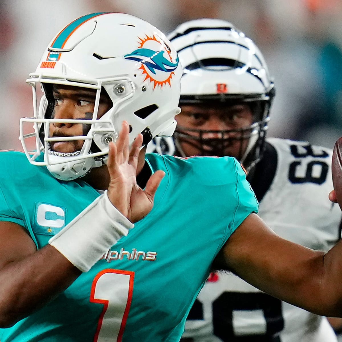 Bigger, Stronger Tua Tagovailoa Is a Good Sign for Dolphins Offense and  Fantasy Managers - Sports Illustrated
