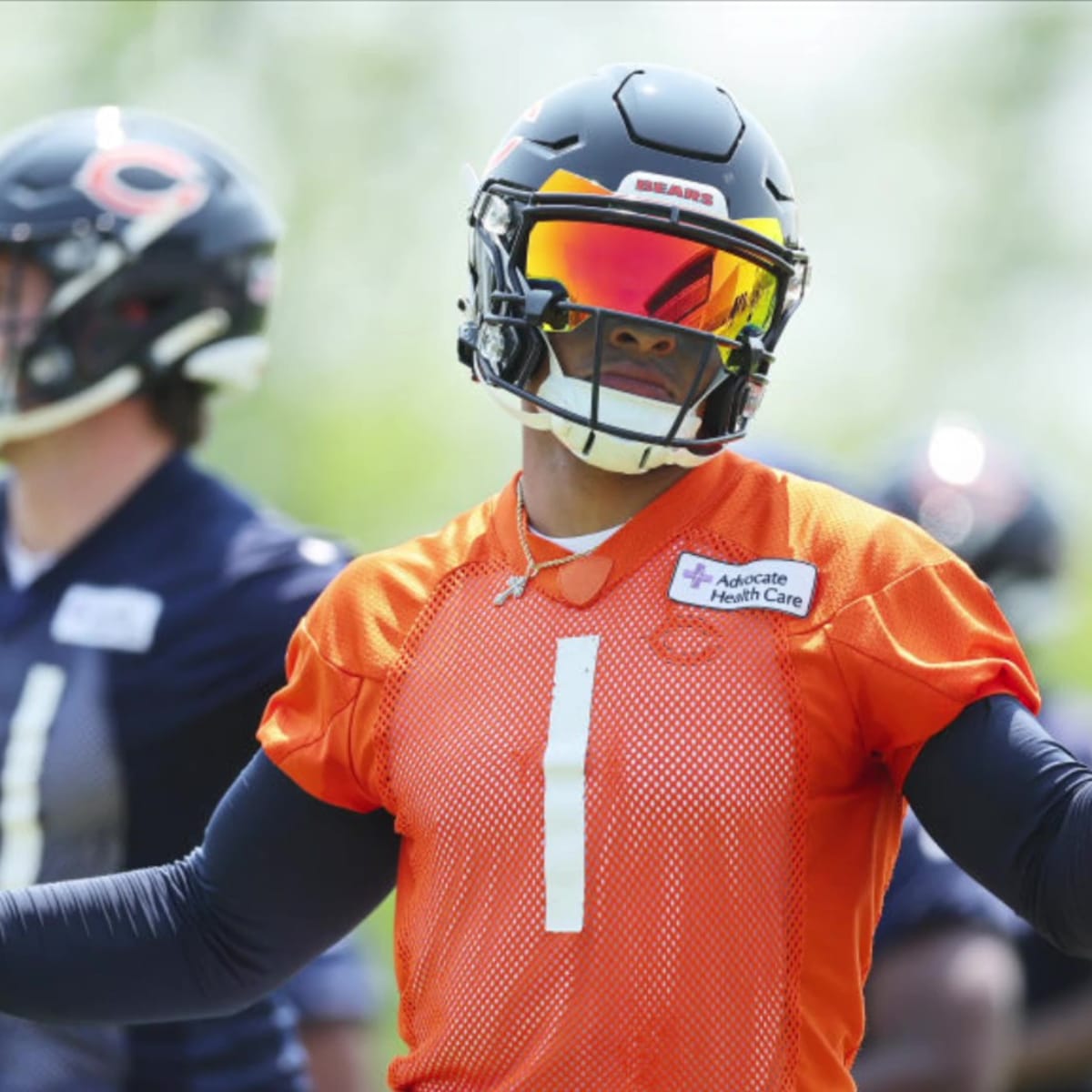 Chicago Bears QB Justin Fields lightens practice load after legs feeling  'heavy' 