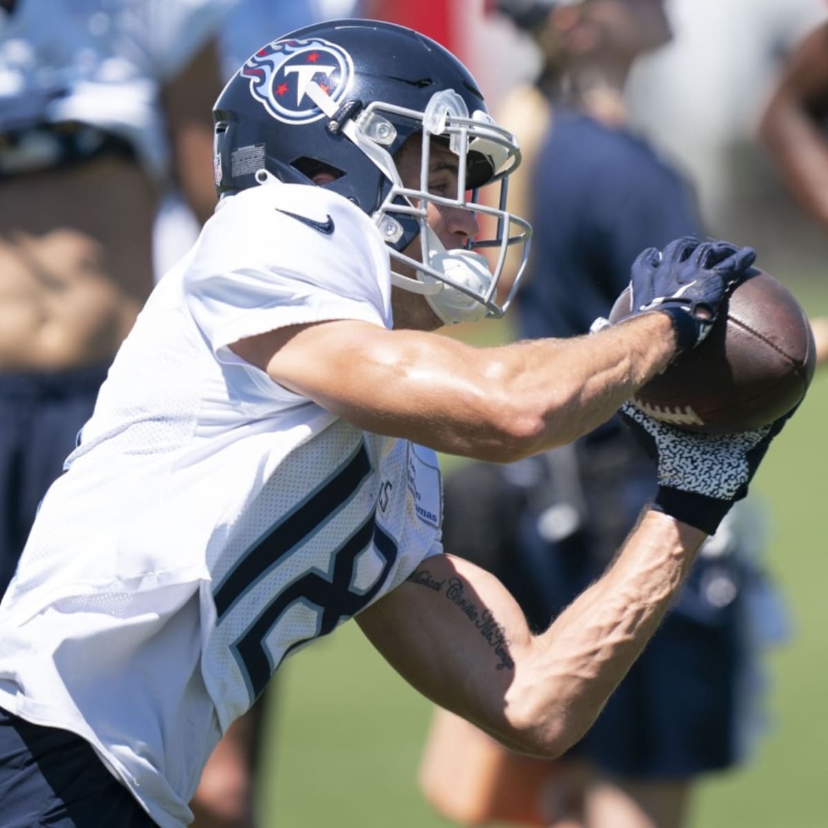 Titans' Philips moves step closer to return; team waives two, Football