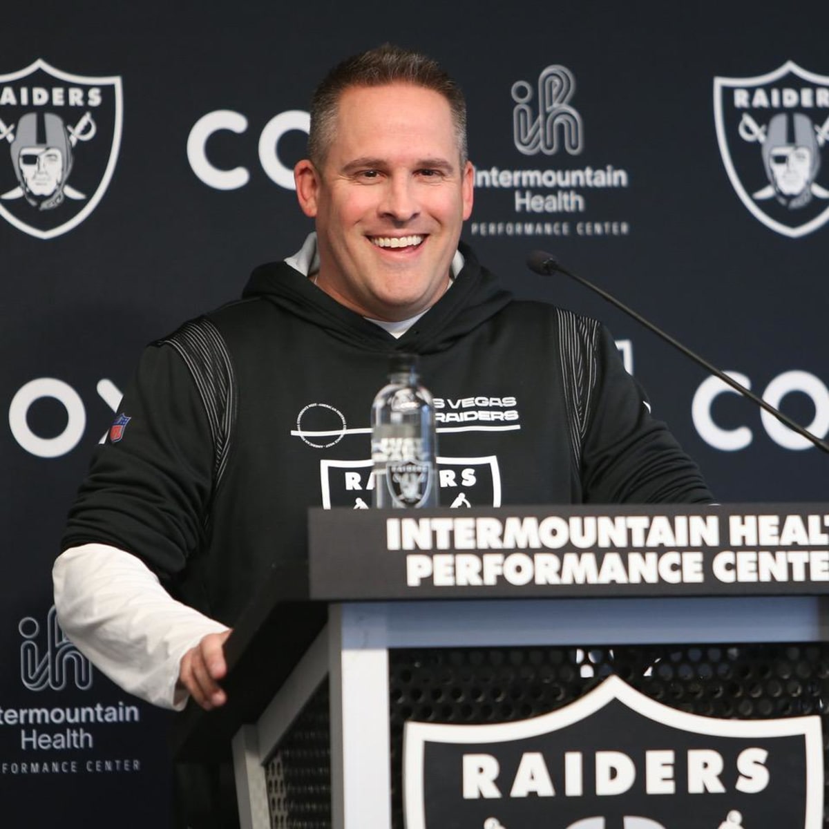 Raiders' Josh McDaniels: Patriots will 'test where we're at'