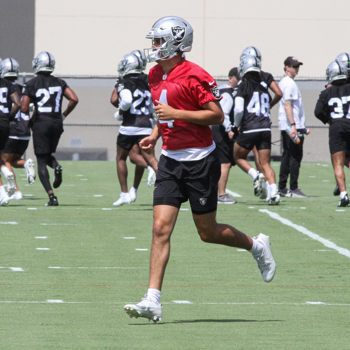 Rookie Raiders QB Aidan O'Connell faces steep learning curve in