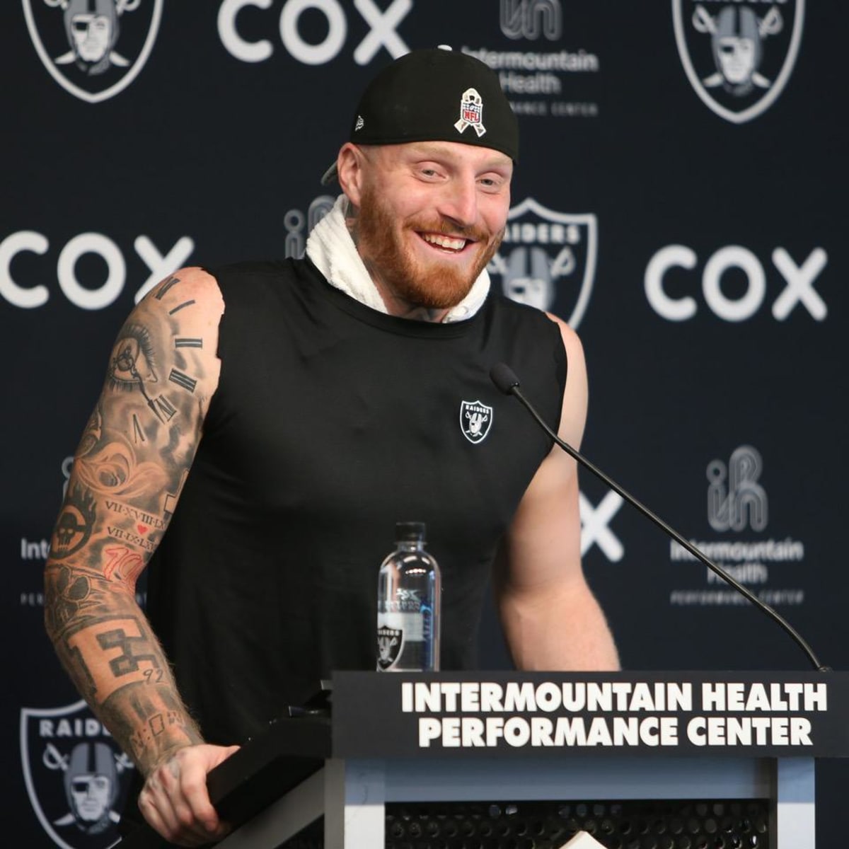 Las Vegas Raiders defensive end Maxx Crosby (98) runs a drill during a team  practice at the Rai …