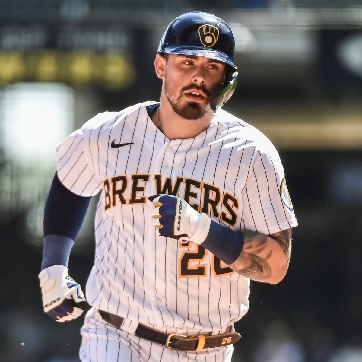 SF Giants acquire former Brewers catcher in trade with Mariners - Sports  Illustrated San Francisco Giants News, Analysis and More