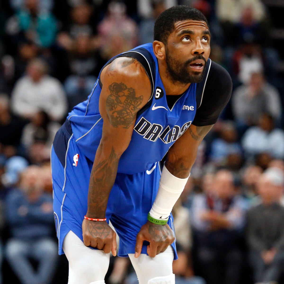 Mavericks to trade No. 10 pick to improve roster around Luka Doncic, with  hope of re-signing Kyrie Irving?