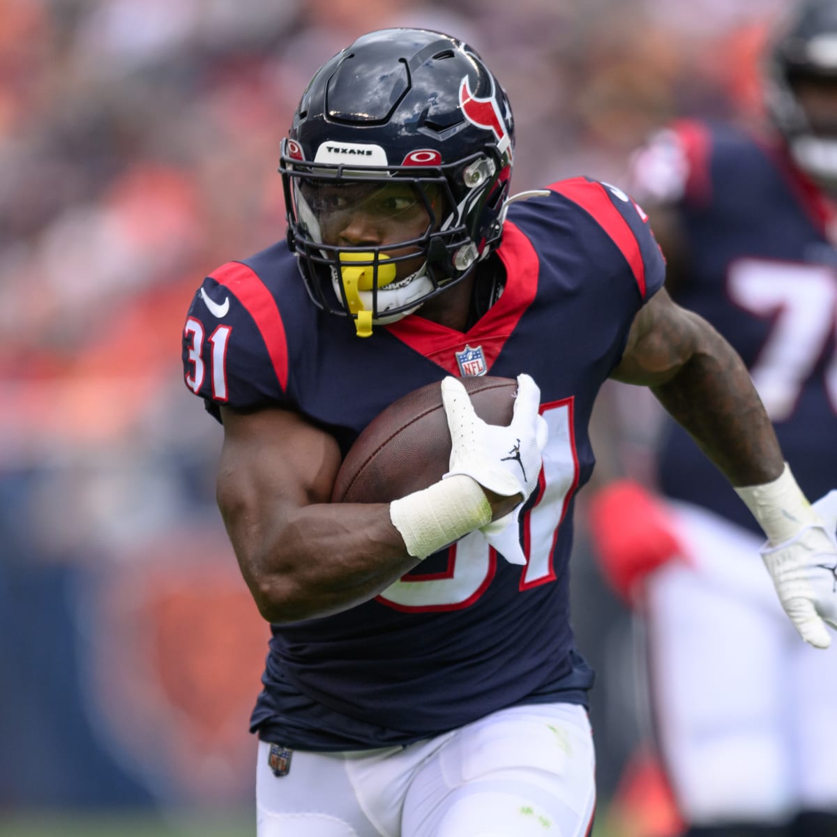 Texans make it official, name Dameon Pierce RB1