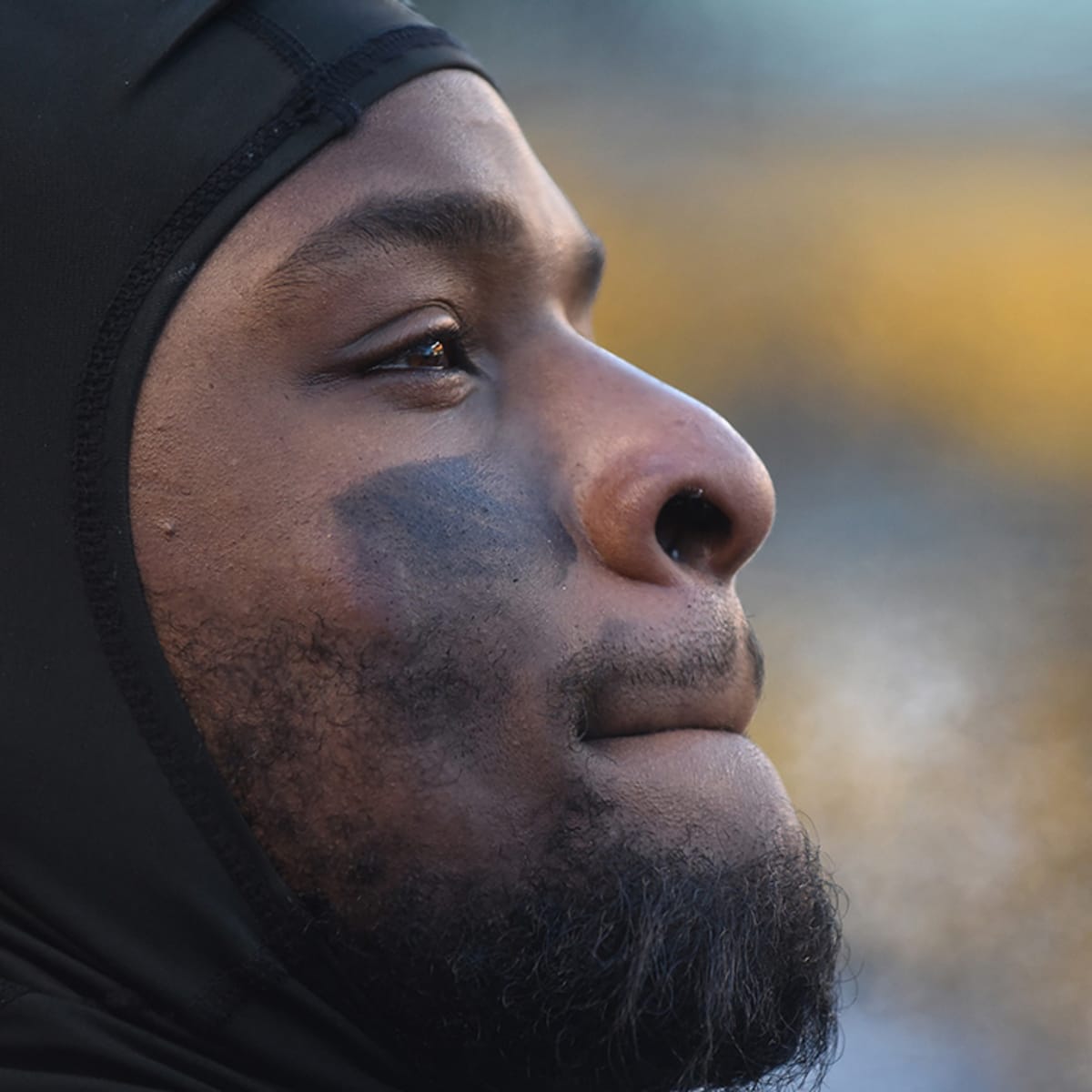 Le'Veon Bell Contract: Steelers RB Doesn't Sign Extension - Sports  Illustrated