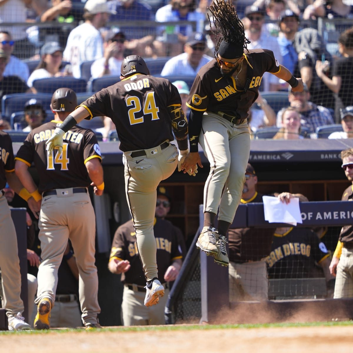 Vanderbilt Baseball: Black Outlasts Gold - Sports Illustrated Vanderbilt  Commodores News, Analysis and More