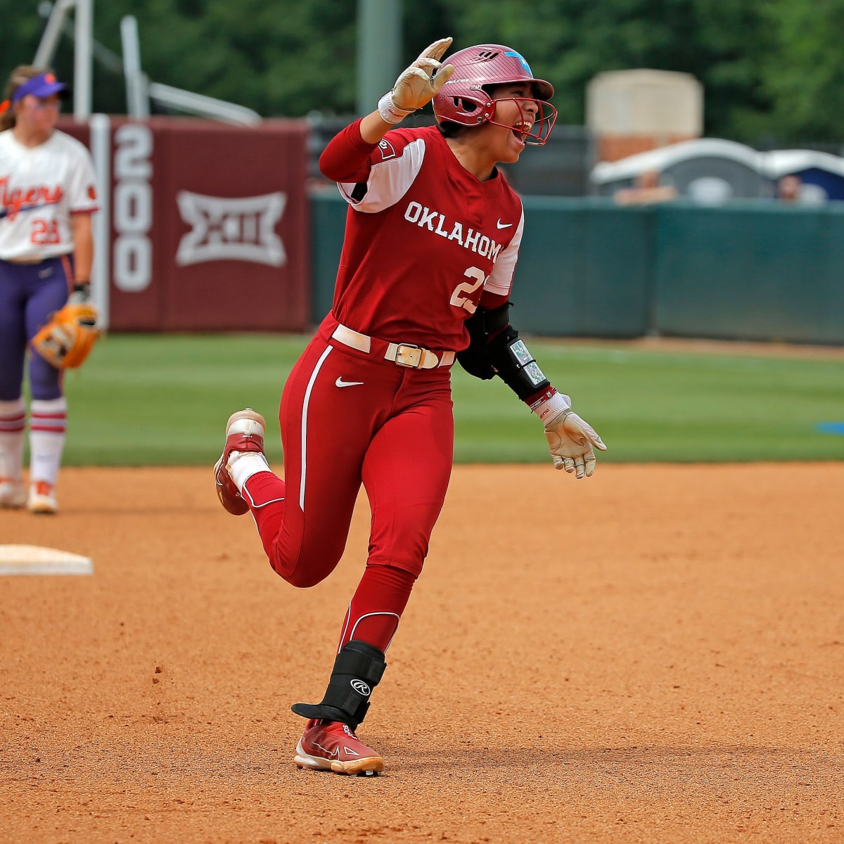 Oklahoma sooners champion 2023 ncaa softball women's college world