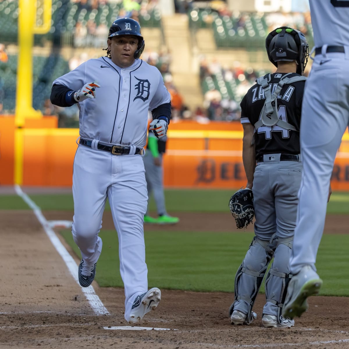 Detroit Tigers' Miguel Cabrera Passes Ken Griffey Jr. on All-Time