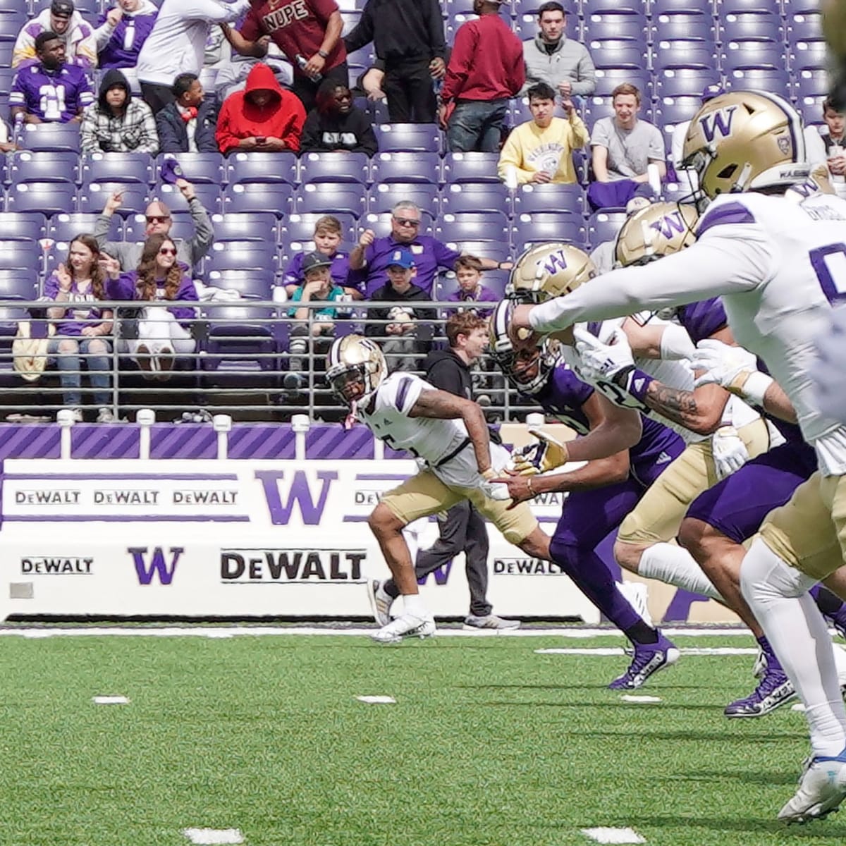 UW football game will air exclusively on Peacock as 2023 kickoff times,  broadcast info announced