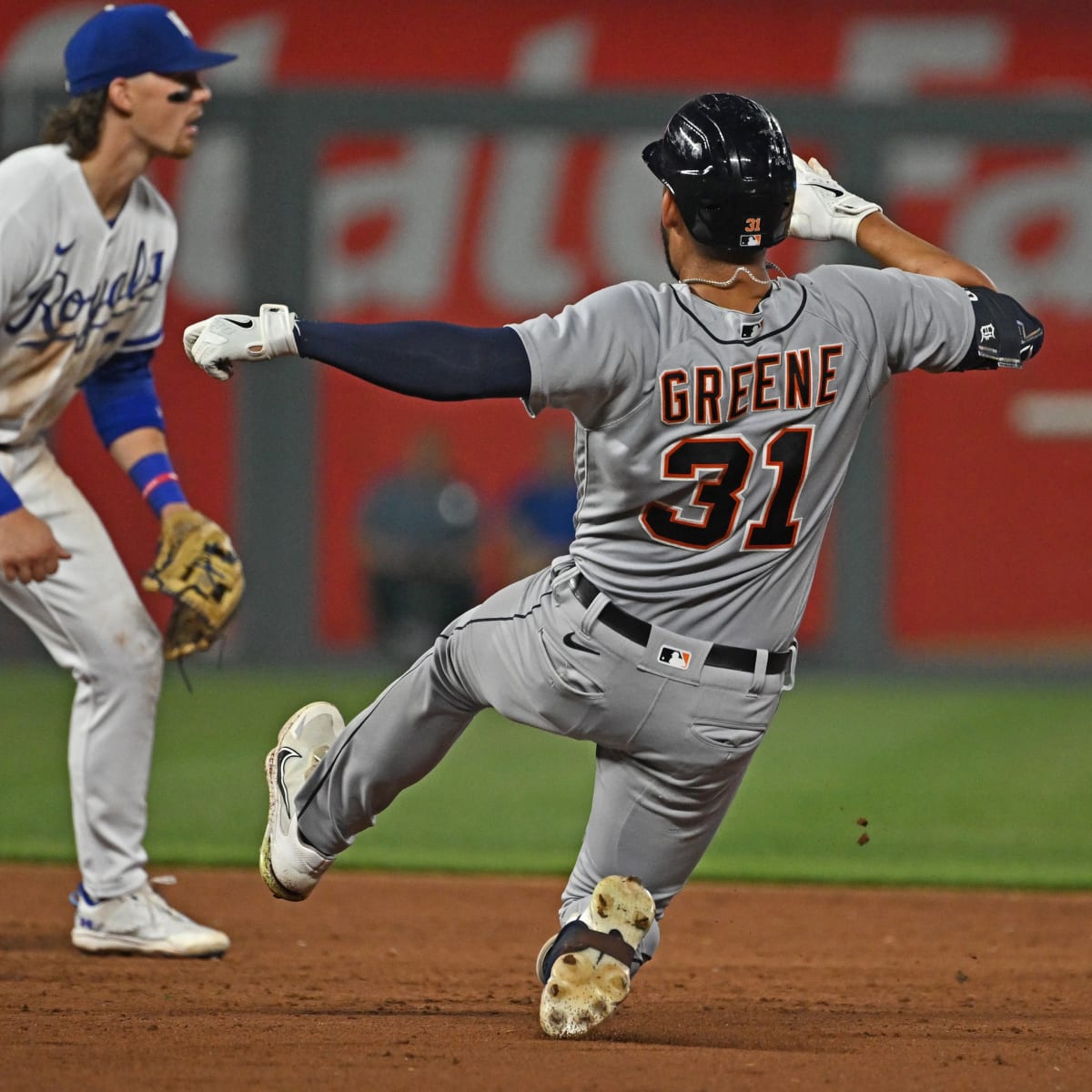 Tigers' Riley Greene leaves game with injury 