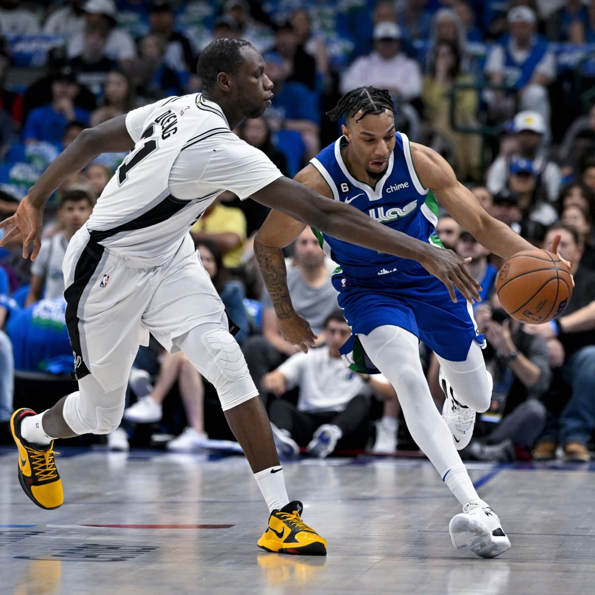 Luka Doncic's Dallas Mavs Lose Against Embiid-Less Philadelphia 76ers Amid  Flat Performance - Sports Illustrated Dallas Mavericks News, Analysis and  More