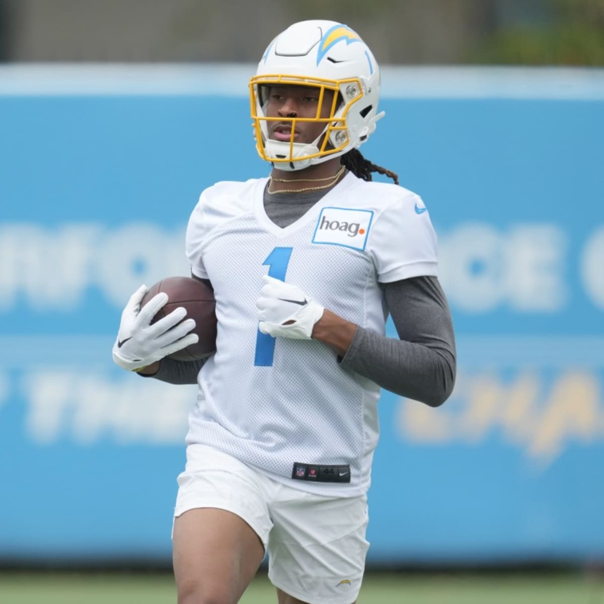 Chargers News: LA's Star Safety Details Rookie's WR Game - Sports