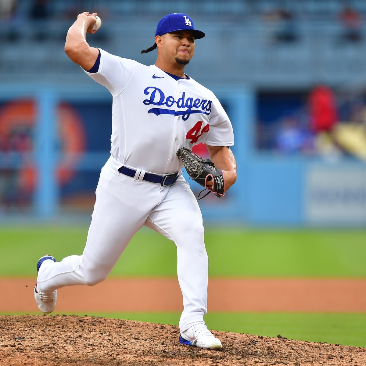 Dodgers: Dave Roberts reveals troubling update on Brusdar Graterol