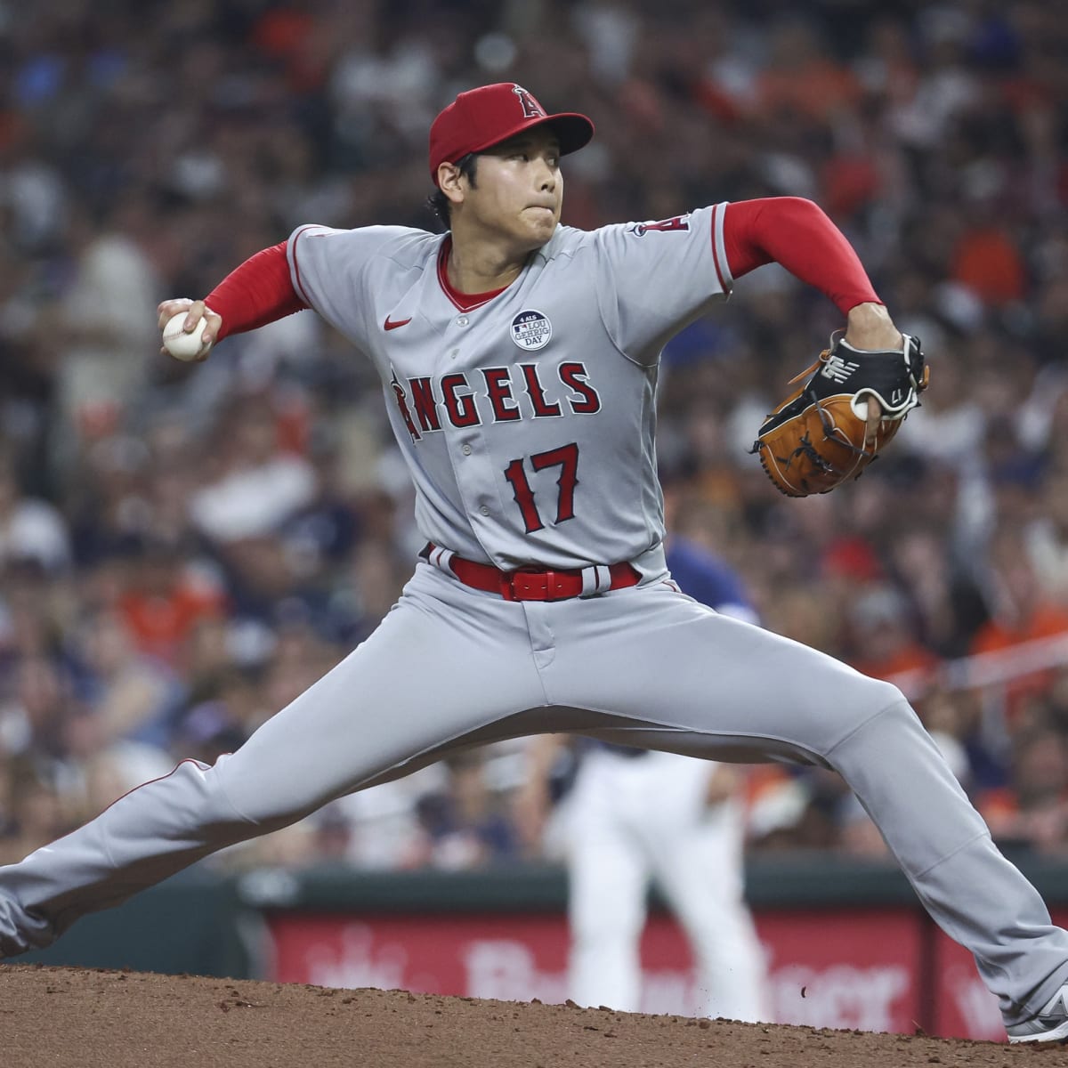 Shohei Ohtani's next mound start for Angels moved back a day to