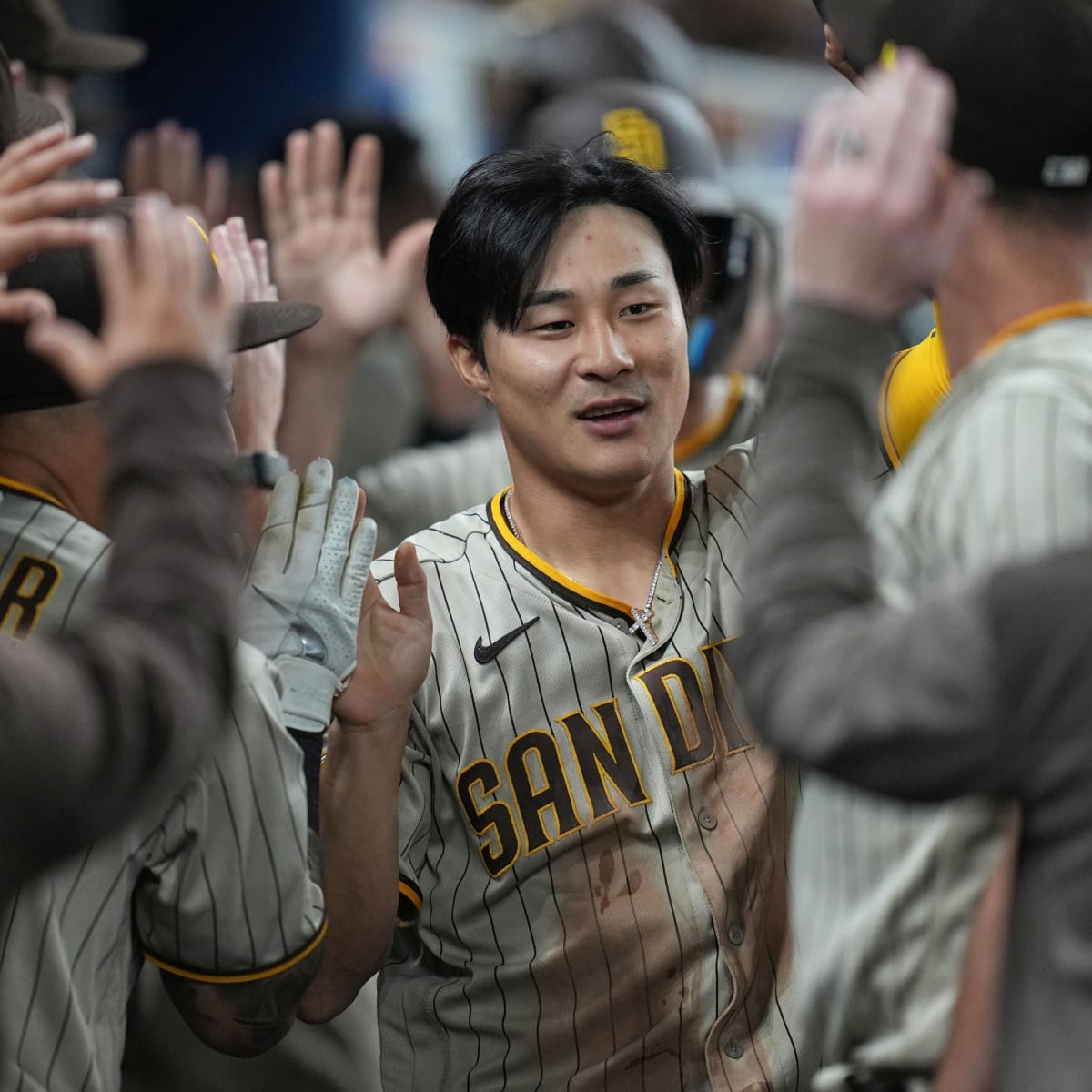 Padres News: Ha-Seong Kim Has Sights Set on Gold Glove Award - Sports  Illustrated Inside The Padres News, Analysis and More
