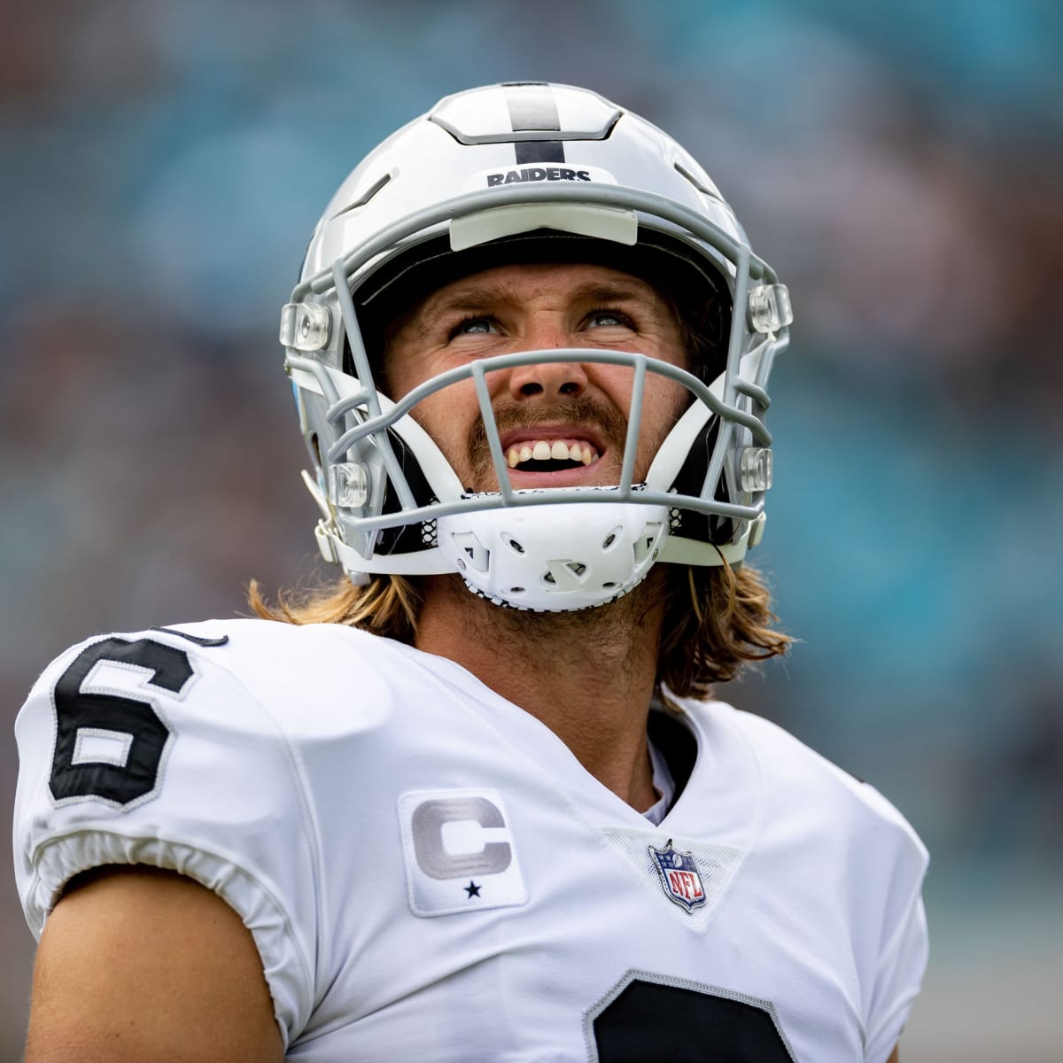 Raiders re-sign long snapper Trent Sieg