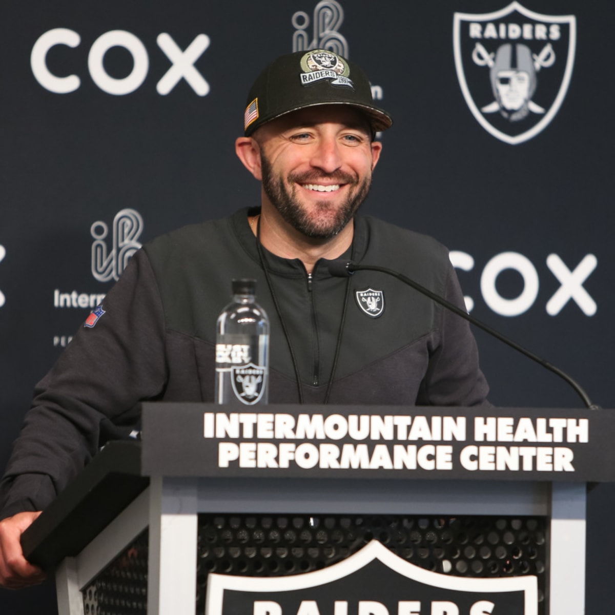 Defense shines in the Las Vegas Raiders' preseason victory - Sports  Illustrated Las Vegas Raiders News, Analysis and More