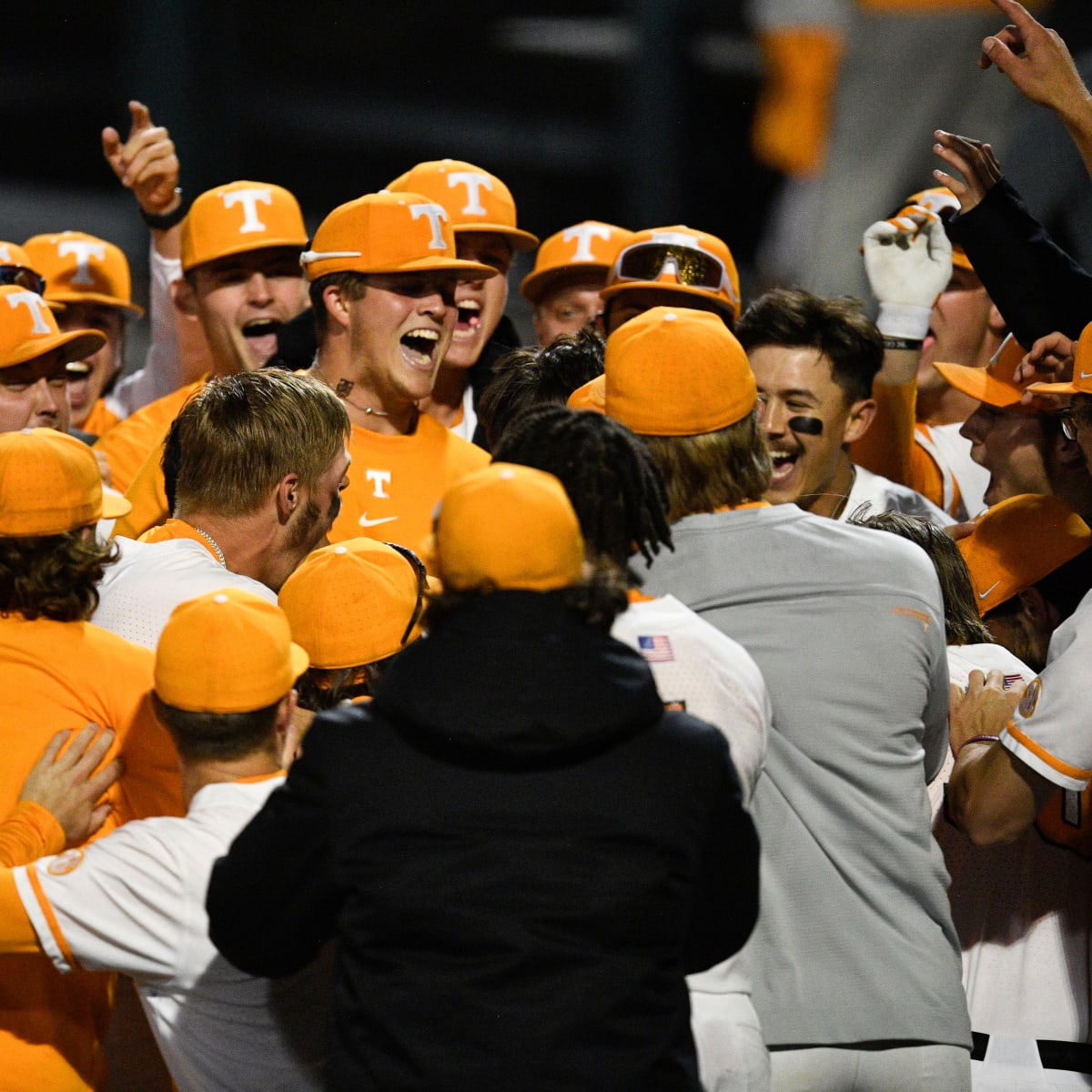 Tennessee baseball uses electric 4th inning to down Southern Miss