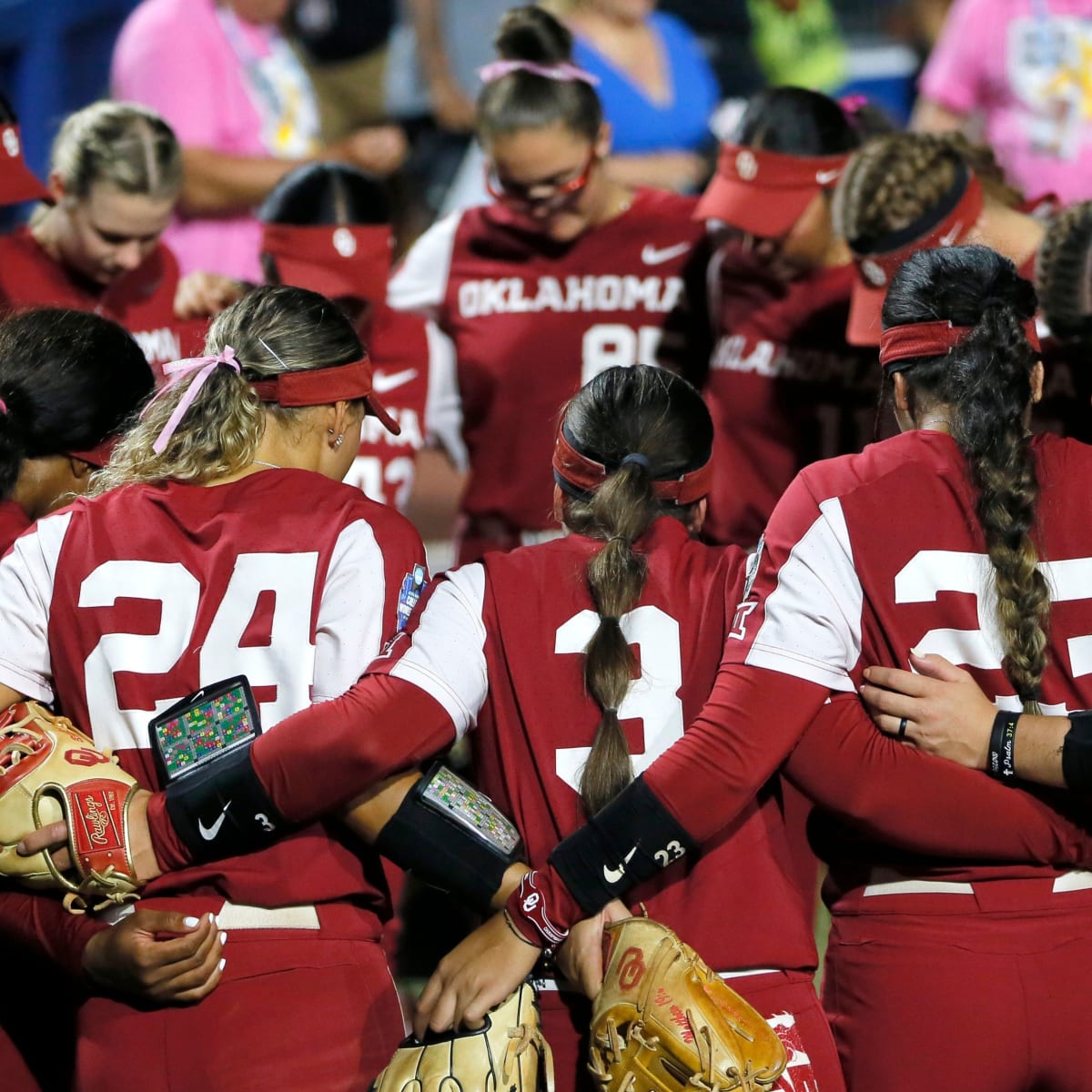 2023 National Champions 3 Peat Oklahoma Sooners Softball Team