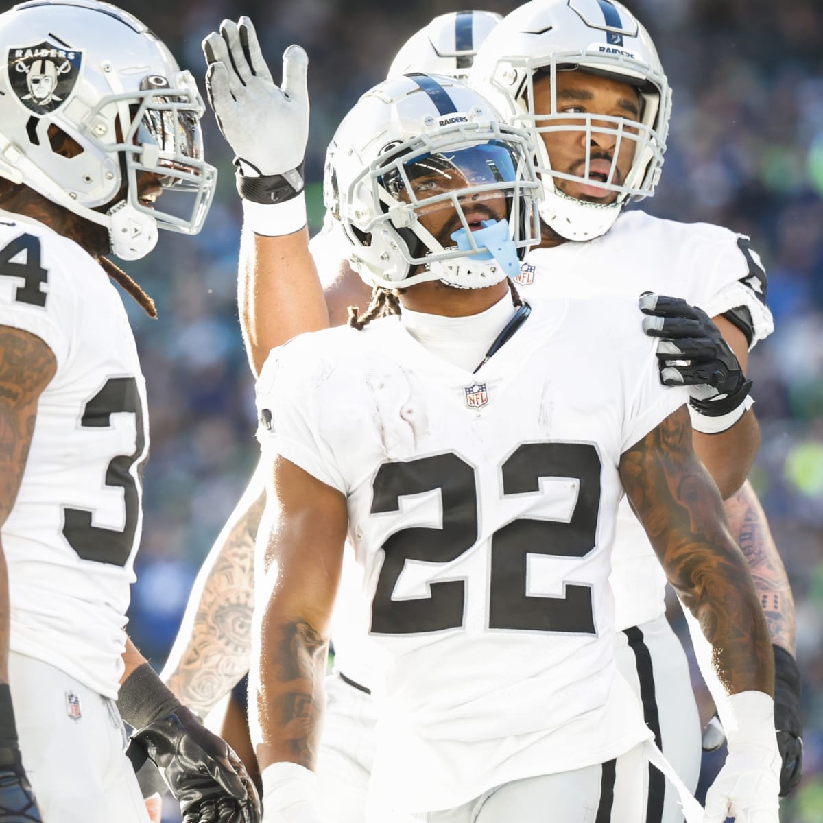 Las Vegas Raiders running back Josh Jacobs' blitz pickup