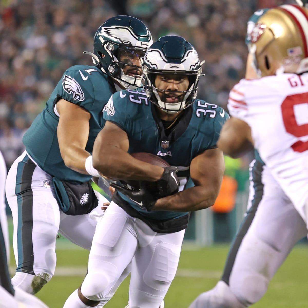 Eagles RB Boston Scott Plays Coy When Asked About Giants' Off