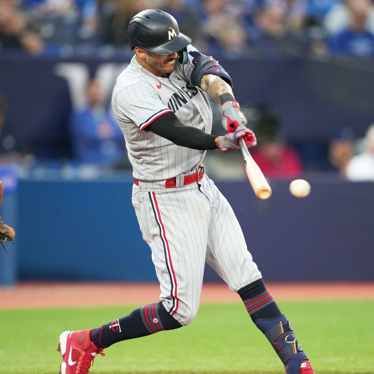 Carlos Correa belts his first Twins HR