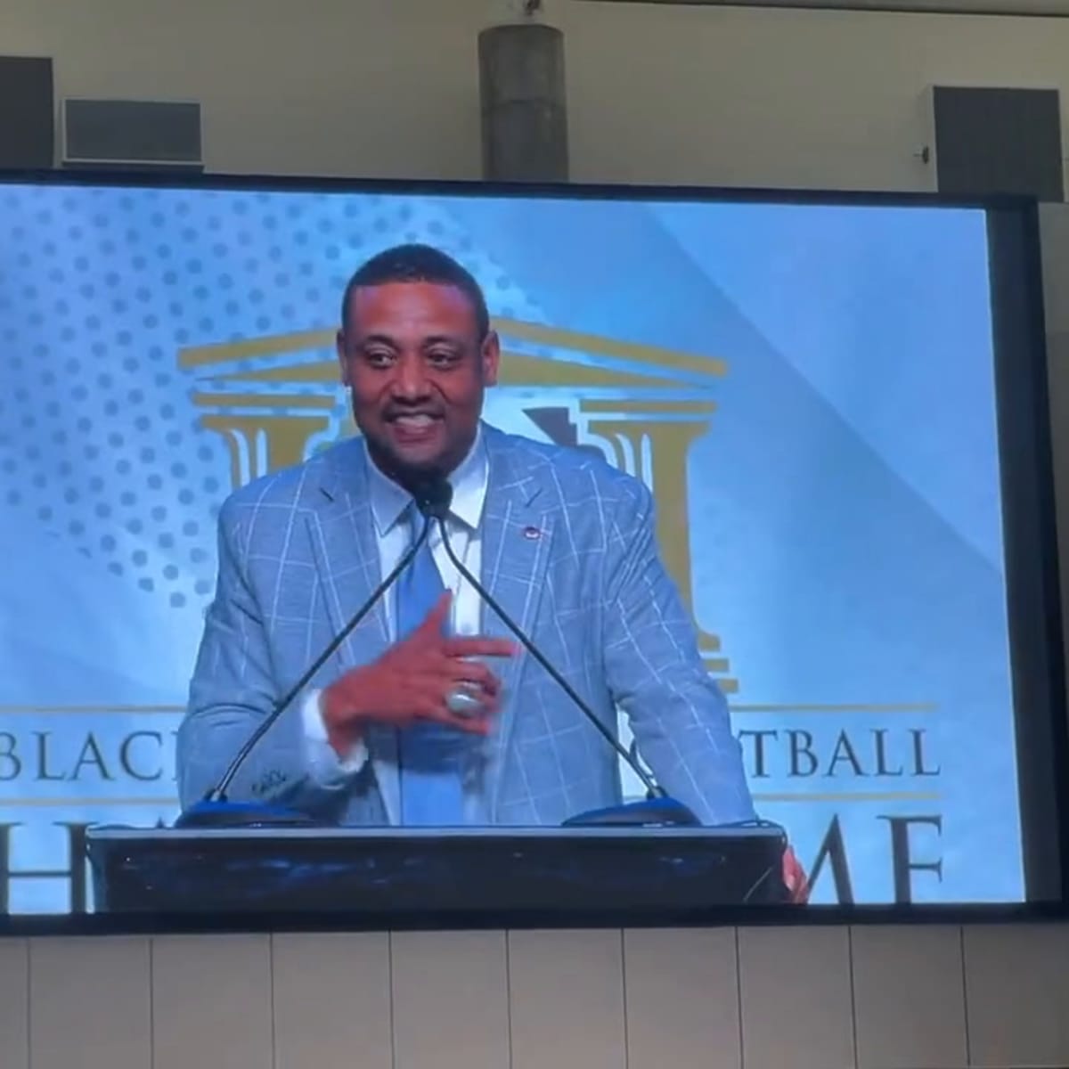 ECSU football standout Johnnie Walton inducted into Black College Football  Hall of Fame - Elizabeth City State University Athletics