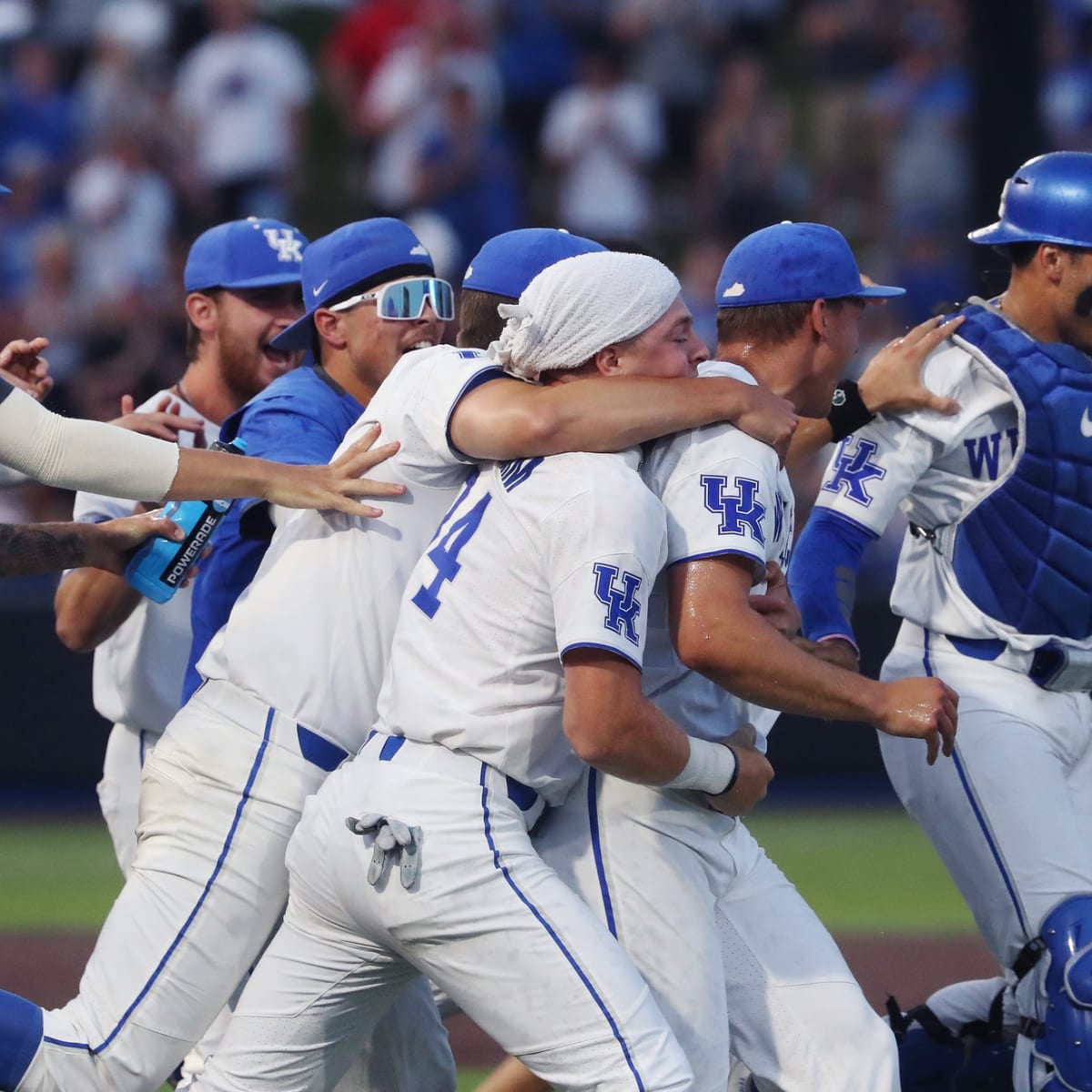 Nick Mingione leads Kentucky baseball to NCAA tourney