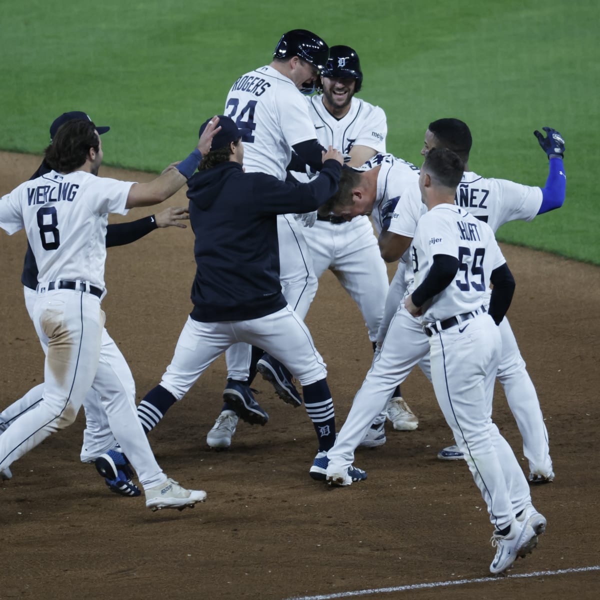 Spencer Torkelson's walk-off single ends Detroit Tigers losing