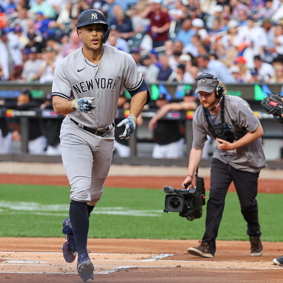 New York Yankees' Giancarlo Stanton Continues to Make Citi Field History  and Dominate Max Scherzer - Fastball