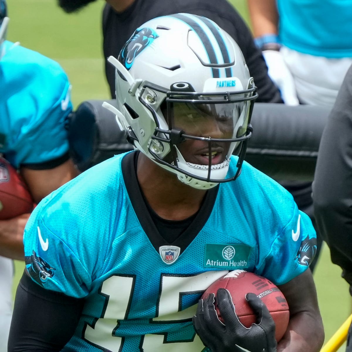Panthers need to get tight ends more involved in the passing game to help  out rookie QB Bryce Young, National