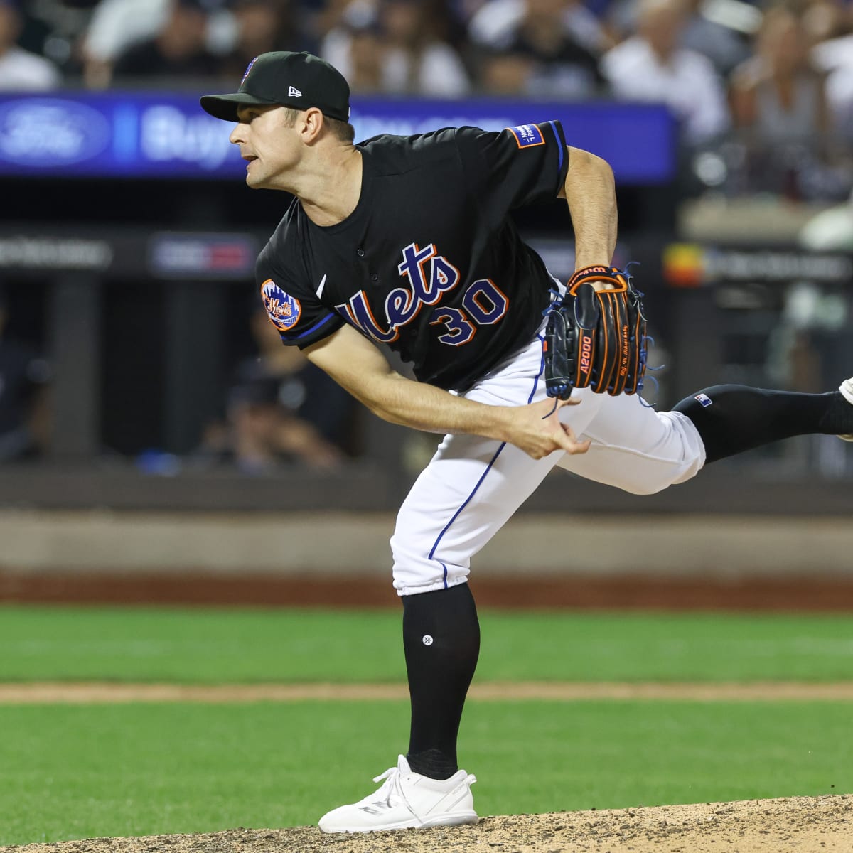 New York Mets Relievers Caught With Sticky Hands - Sports Illustrated New  York Mets News, Analysis and More