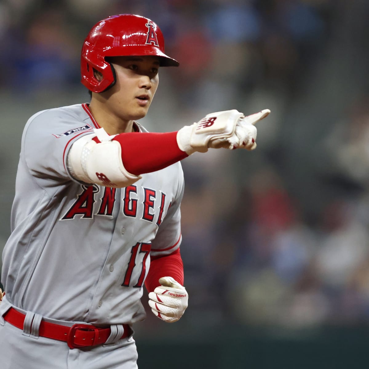 Ohtani gets the win, ties for the MLB HR lead as the Angels beat the  Rangers 5-3