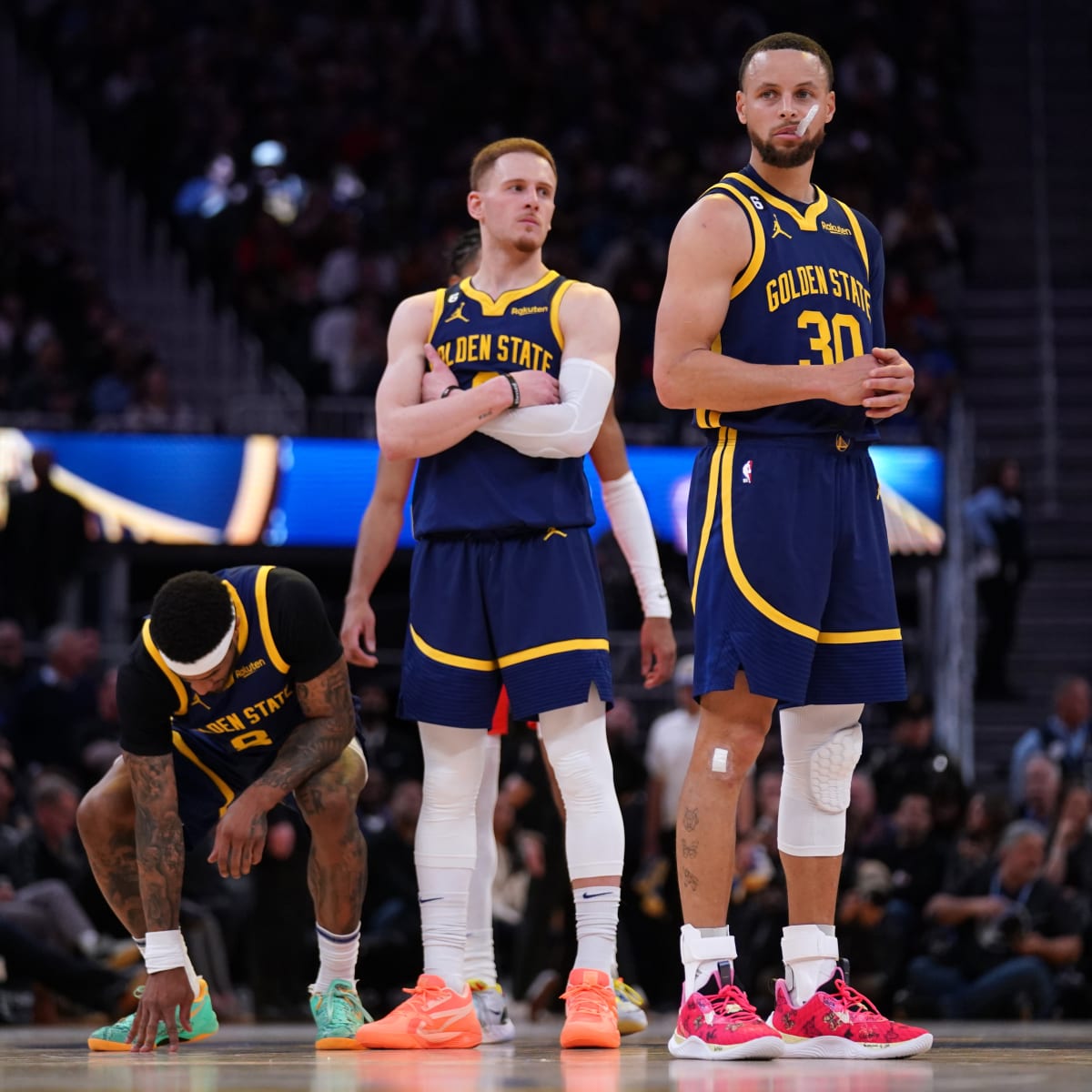 Warriors beat Kings, lose Donte DiVincenzo, still in search of second-unit  rhythm - The Athletic