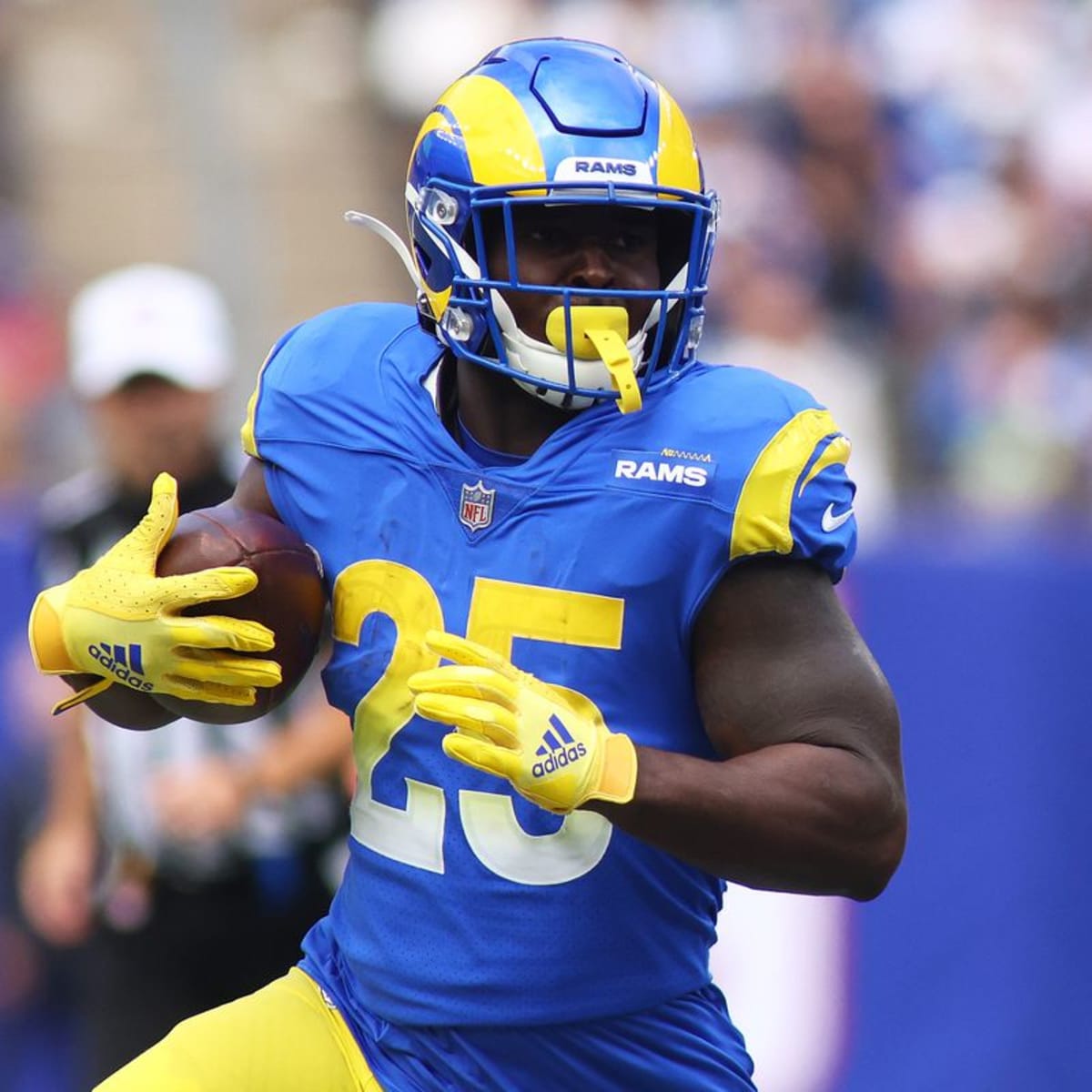 Running back Sony Michel re-signs with the Los Angeles Rams - The San Diego  Union-Tribune