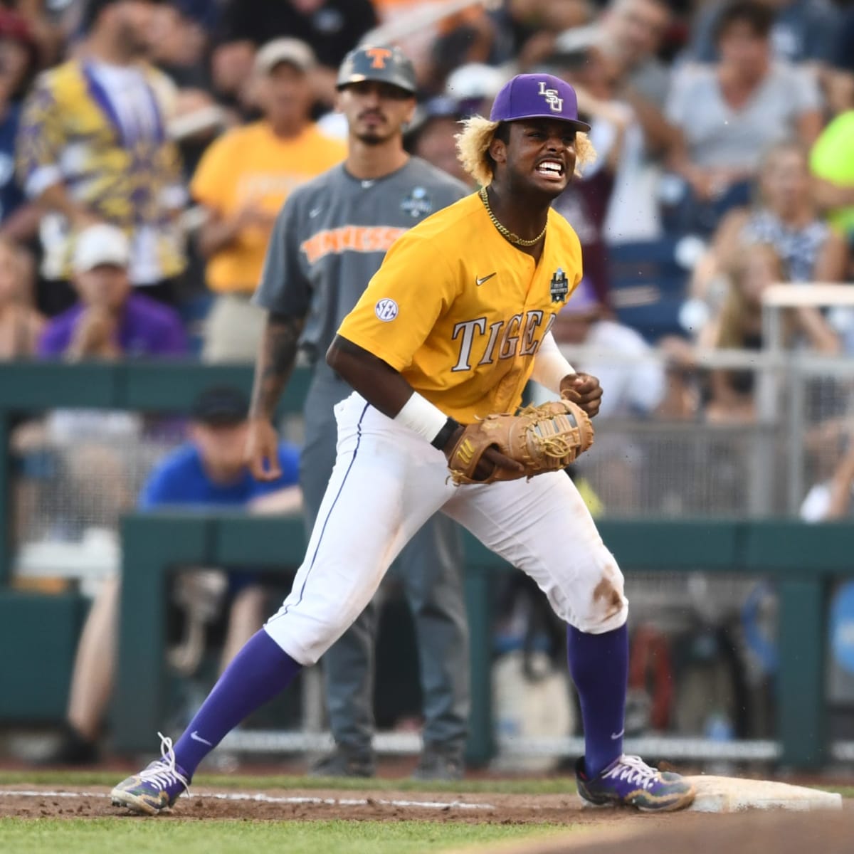 Oregon beats LSU to advance to Women's College World Series semifinals