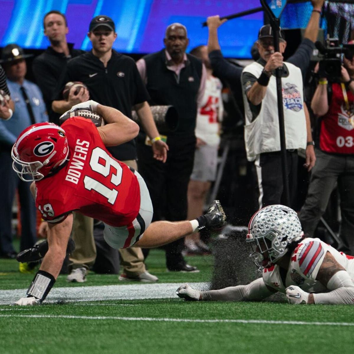 Georgia Football on X: 5️⃣ Dawgs named on the @philsteele042 Preseason All-American  teams 